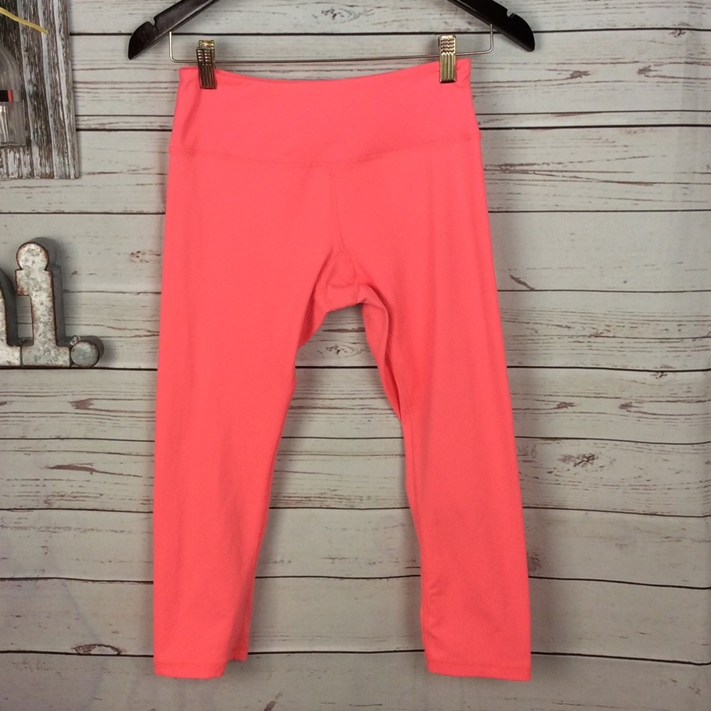 Lululemon wonder under Capri pants 4